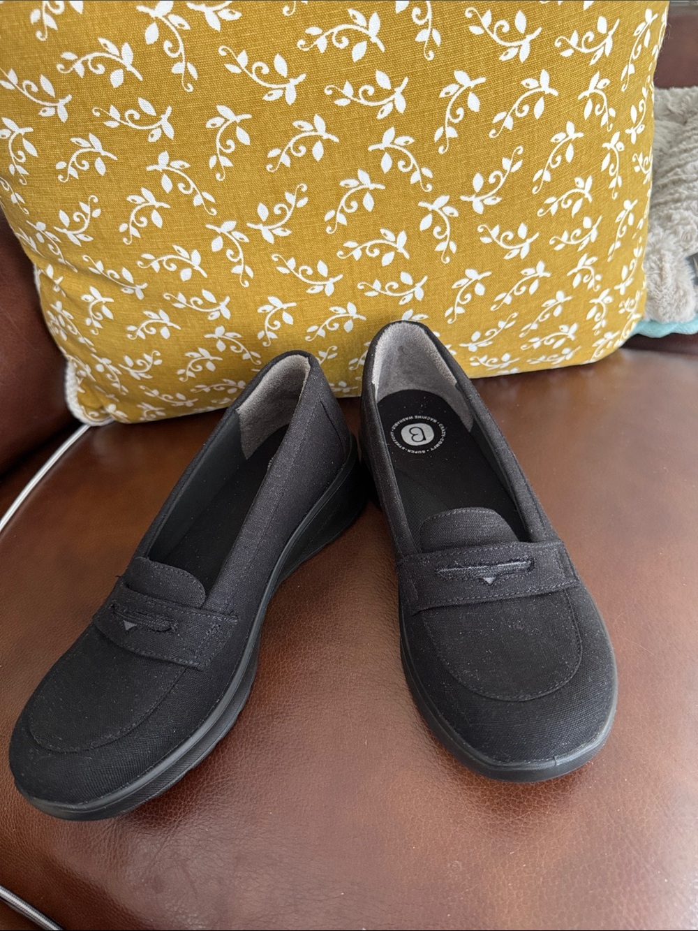 Bzees Black Leather Slip-On Loafers